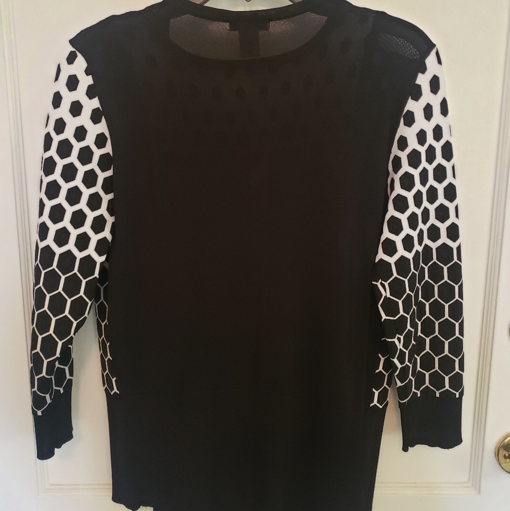 Caché Sweater/Top Set - Picture 3 of 5